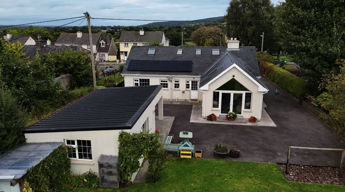 solar panel install on roof
